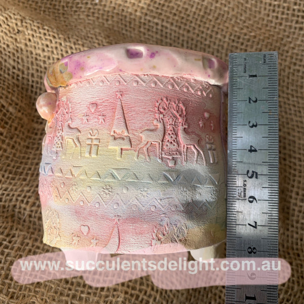 Yixi Christmas Candy Old Chunk Tall Pots  一卌岩石幻彩老桩盆