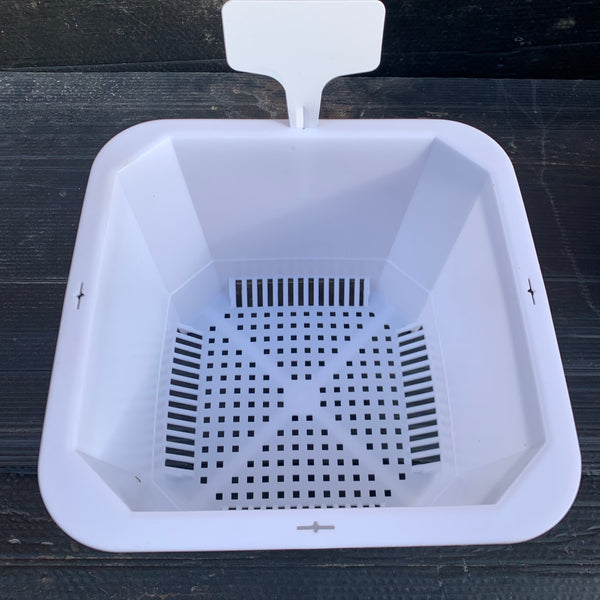 Extra Thick White Plastic Pot 18cm