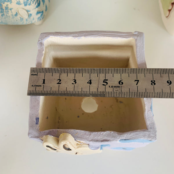 Yixi Lime Cartoon Square Pots 一卌卡通可爱小萌兔粗陶花盆